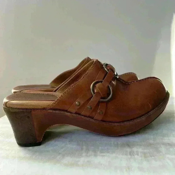 Leather Frye harness clogs - Picture 2 of 8
